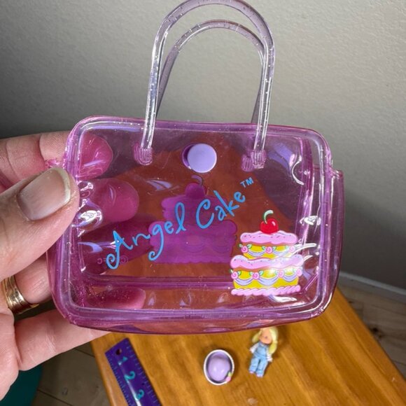 Strawberry Shortcake Angel Cake Doll and Case - Picture 6 of 6